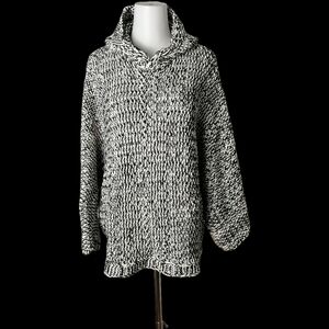 🍁 XL, Black / white chunky knit hoodie by Zara